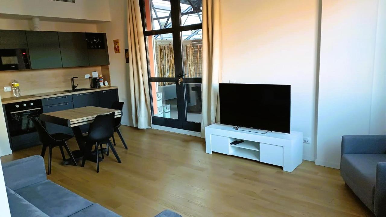 Apartmán Nuovo Loft Con Terrazzo M2 Ieo Humanitas Bocconi Navigli Milán Exteriér fotografie